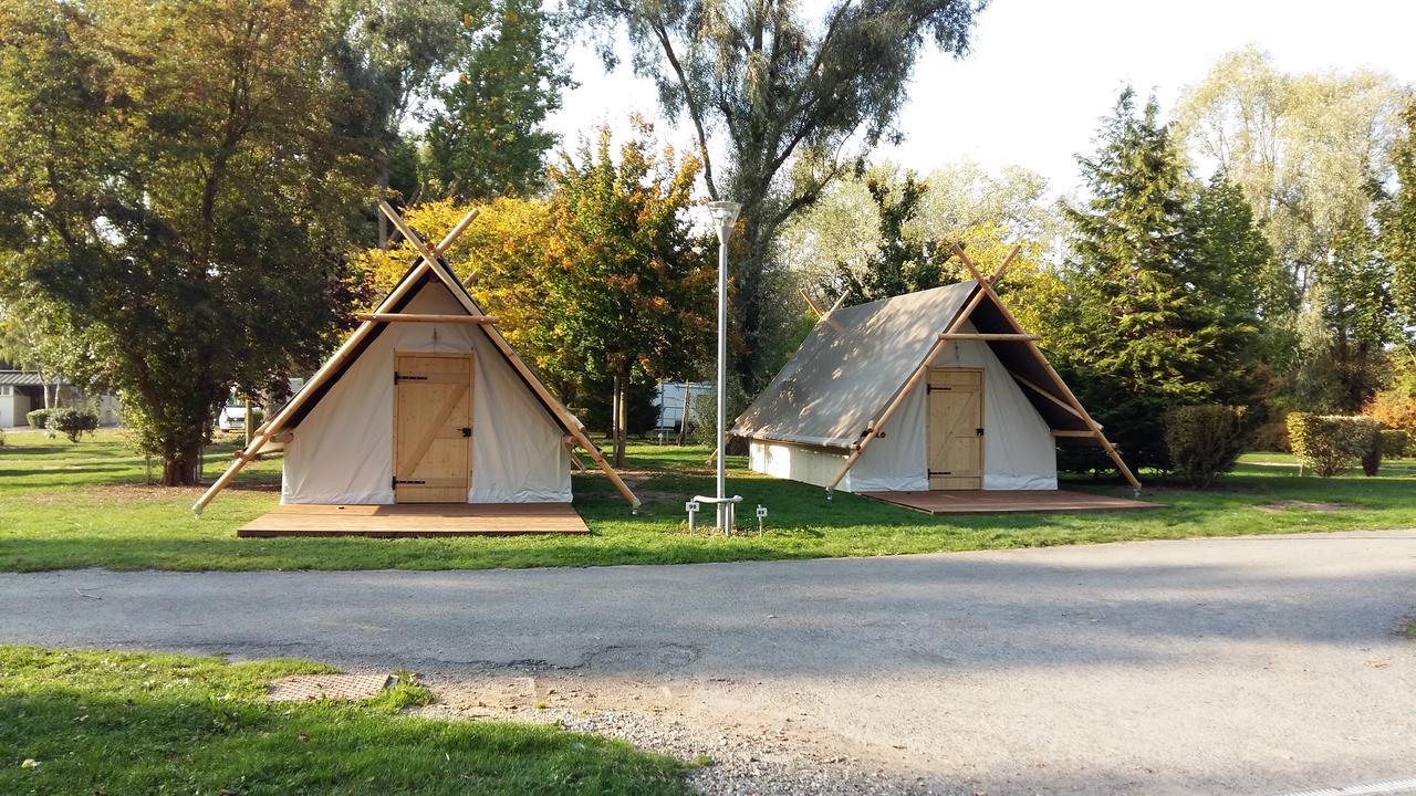 Camping Du Port De Plaisance Péronne Dış mekan fotoğraf